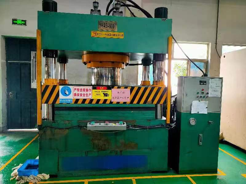 国产油压机维修(图1)